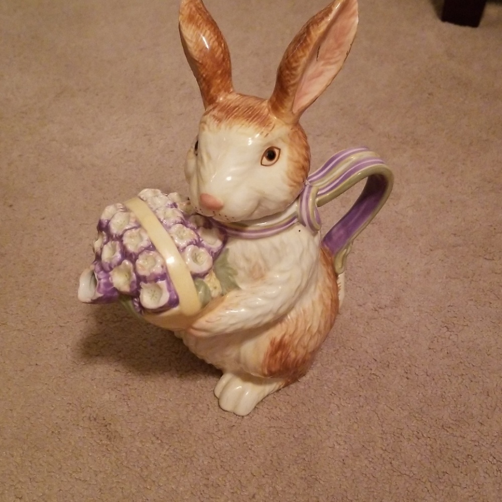 Longaberger Easter teapot